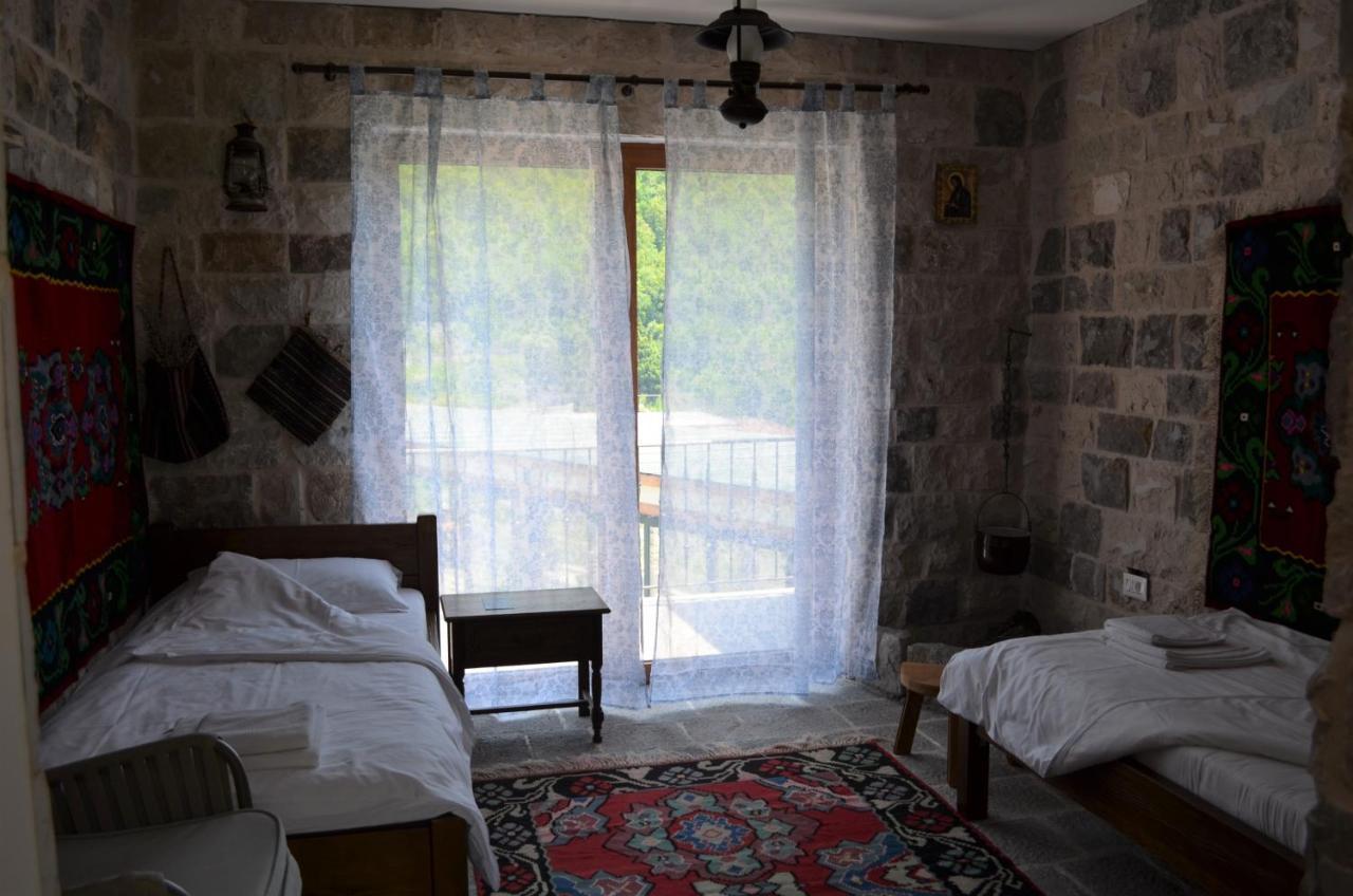 Markovic Winery And Estate Apartments Cetinje Exterior photo